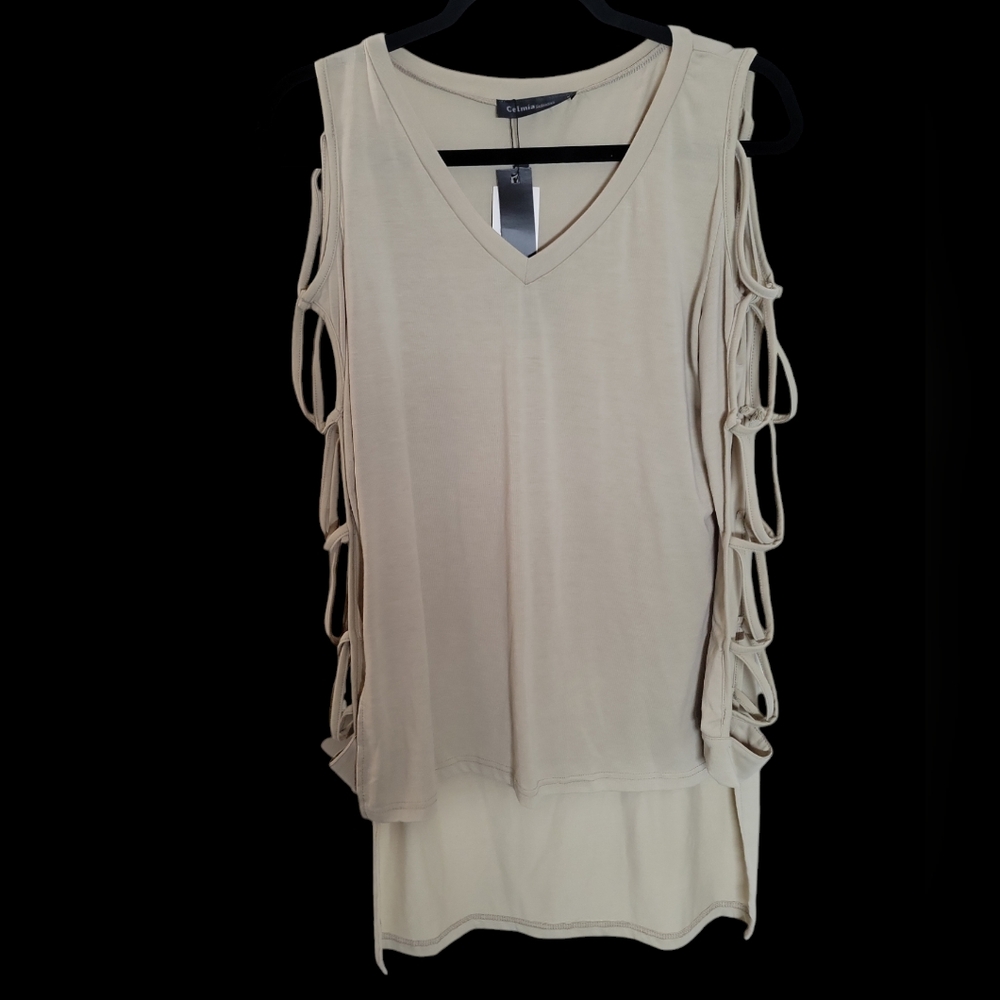 Celmia Collection Shirt.   Size XL